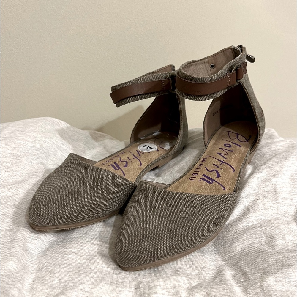 Blowfish women’s 7 flats